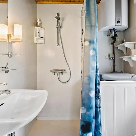 3 Bedroom Gorgeous In *