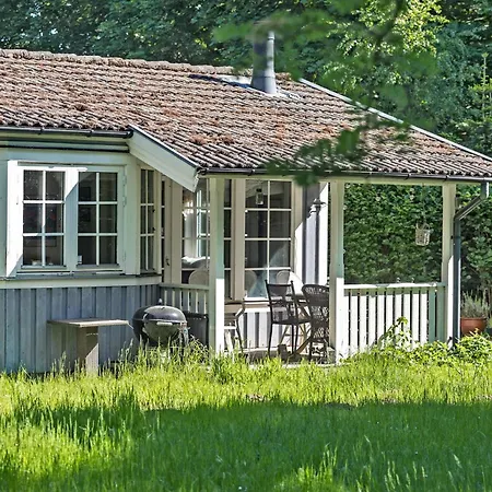 3 Bedroom Gorgeous In Ferienhaus